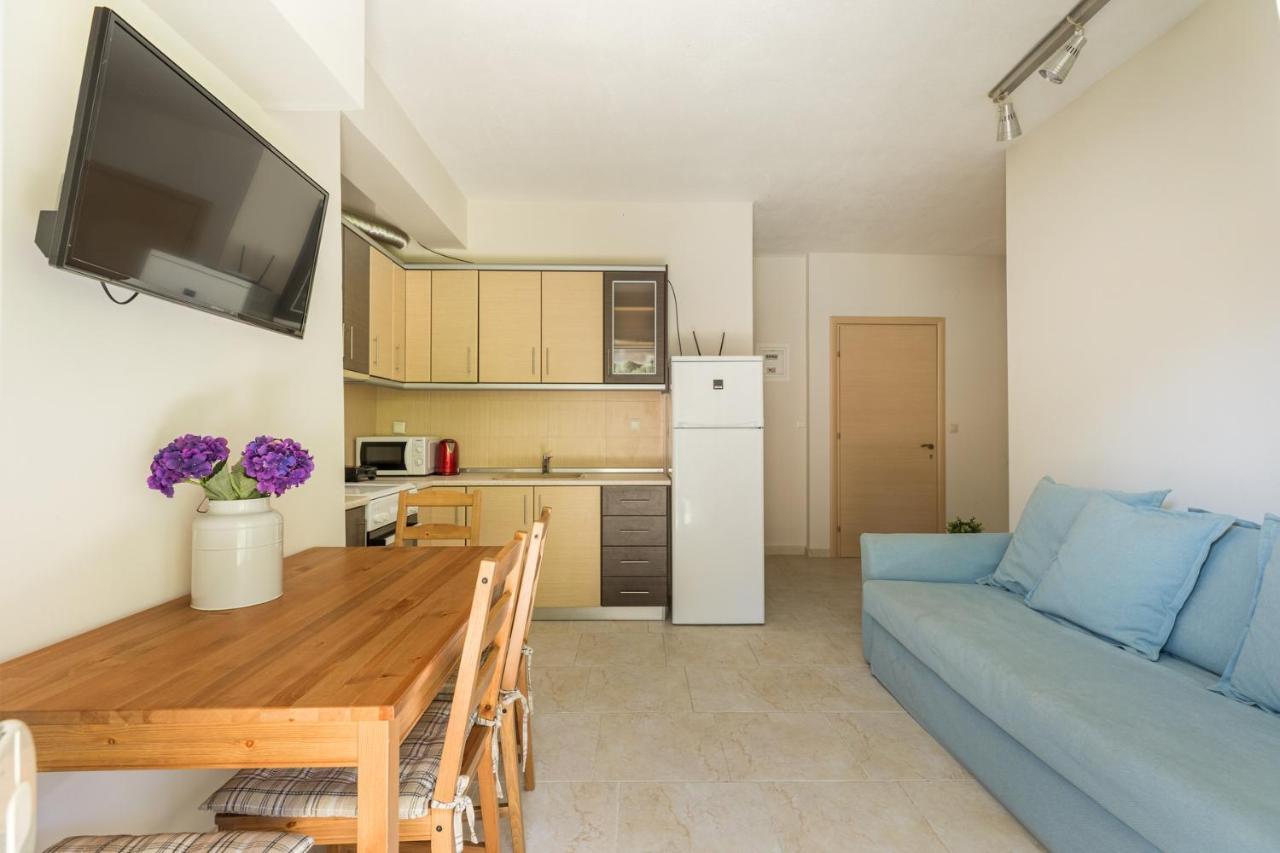 Siviri Forest View Apartment Bagian luar foto
