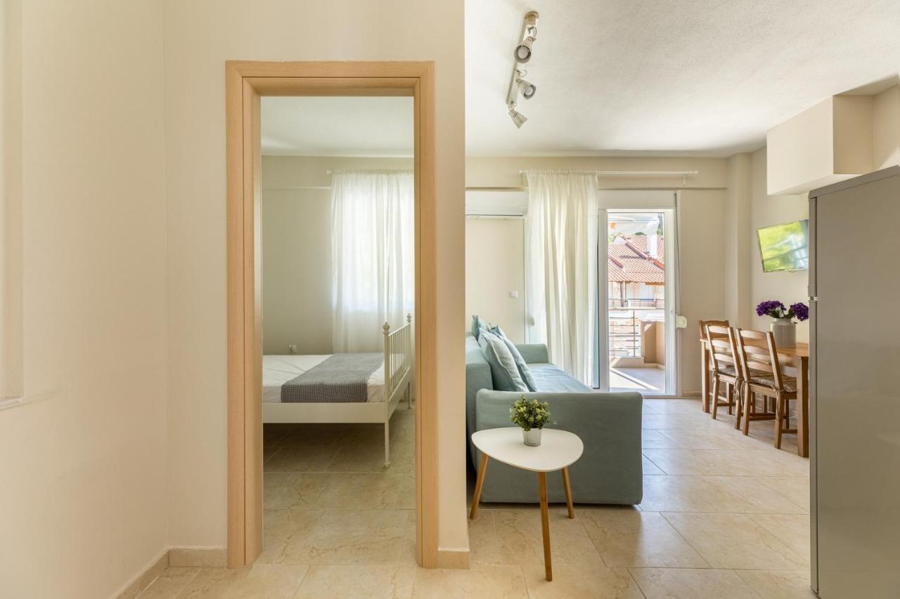 Siviri Forest View Apartment Bagian luar foto